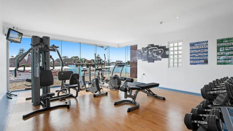 Mantra Quayside Apartments 2 768x431