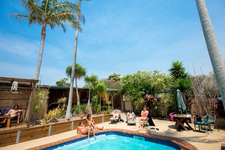 Ozzie Pozzie Backpackers 4 768x512