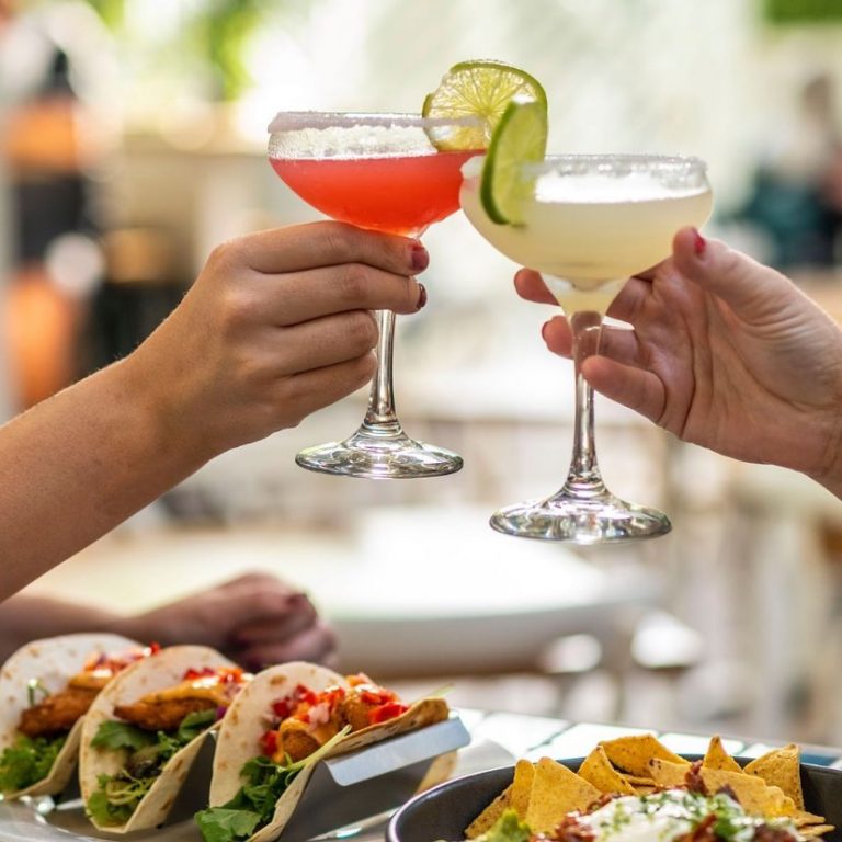 Settlers Inn Hotel 1 768x768