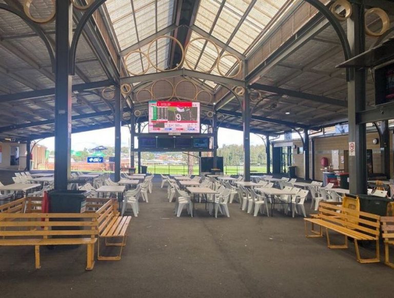 port macquarie race club 5 768x581