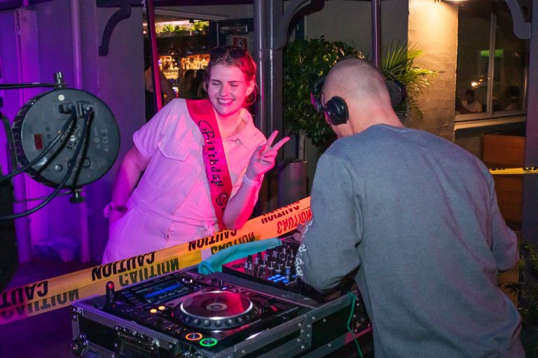 Finnians Tavern 5 768x512