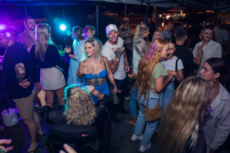 Finnians Tavern 6 768x512