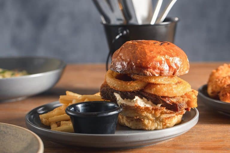 Finnians Tavern 8 768x512