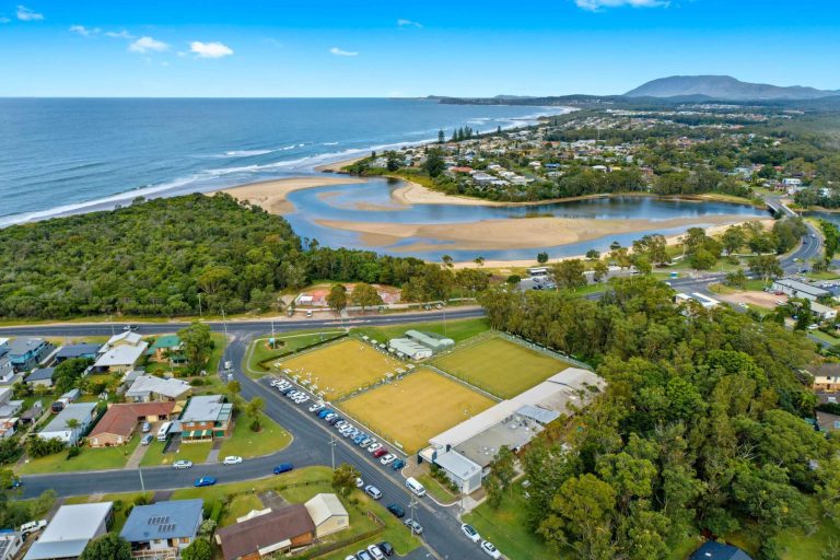 Club Lake Cathie 4 768x512