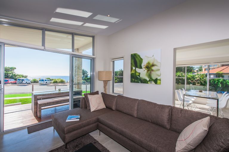 Escape Beach House 1 51 e41aa1d651df5344b1334dd8e3daf2ca 768x511