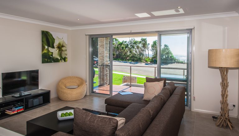 Escape Beach House 2 48 6671a5190a4aefb5b7fdf562f177f531 768x436